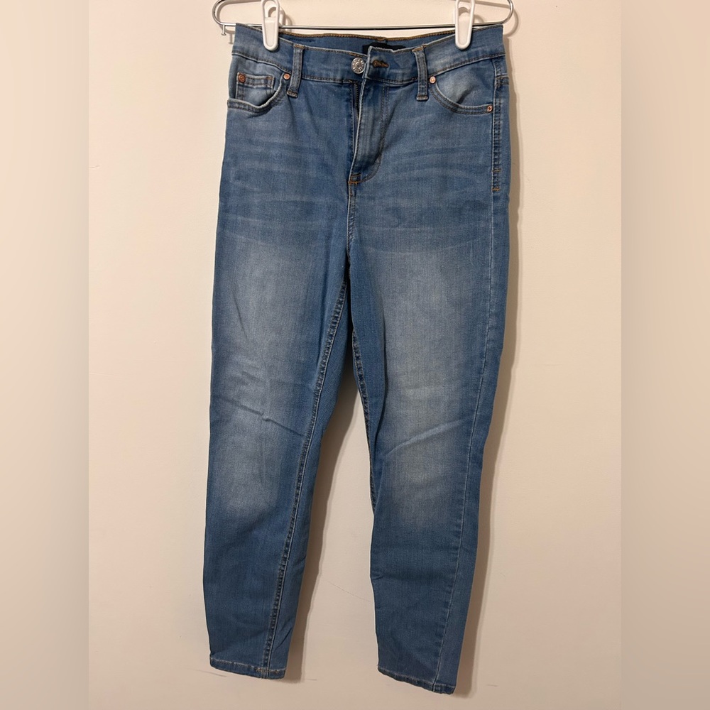 Celebrity Pink Skinny Jeans Women’s